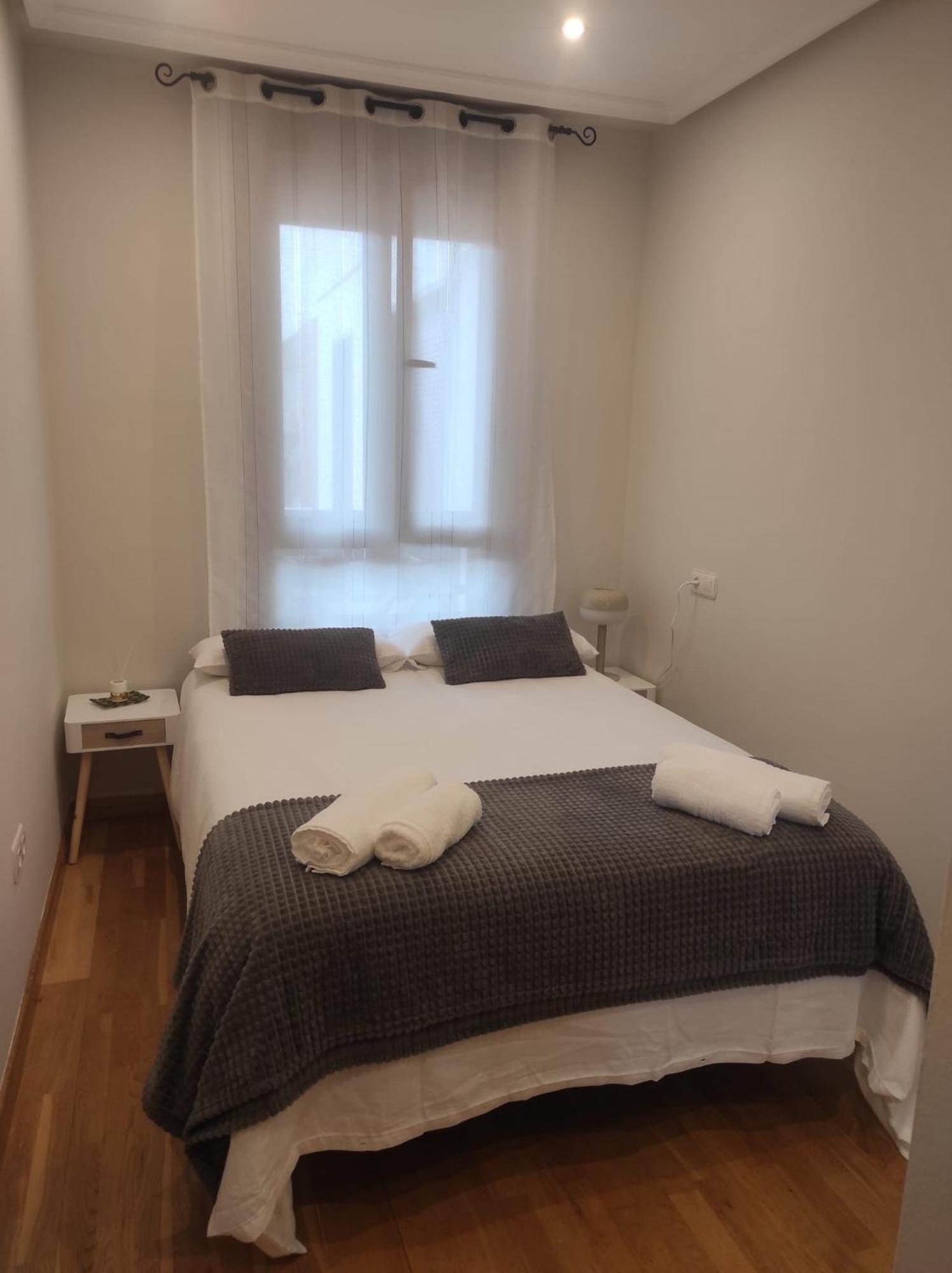Avello Oviedo Con Parking Apartment Exterior photo